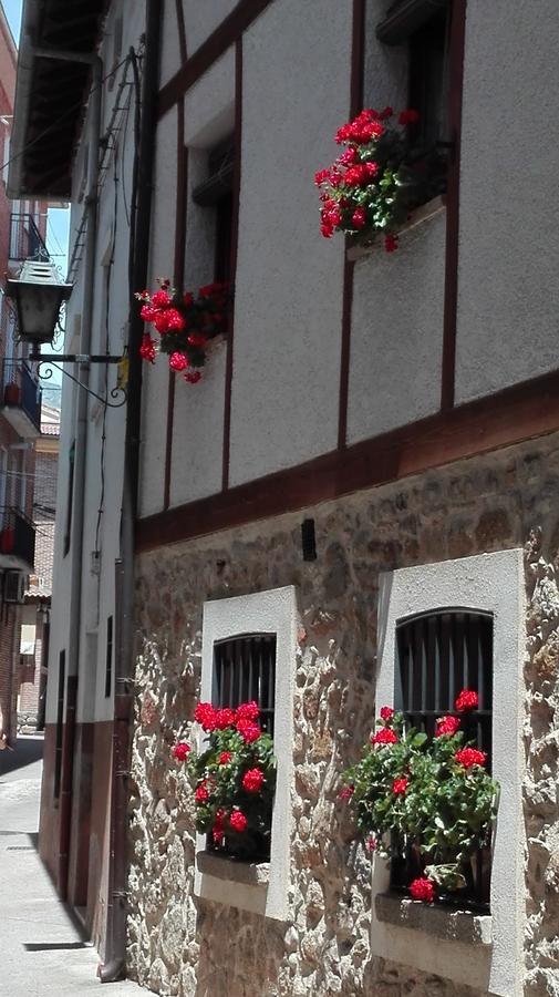 Hostal Rural Luna Y Hostal Rural Lunaposada Candeleda Dış mekan fotoğraf
