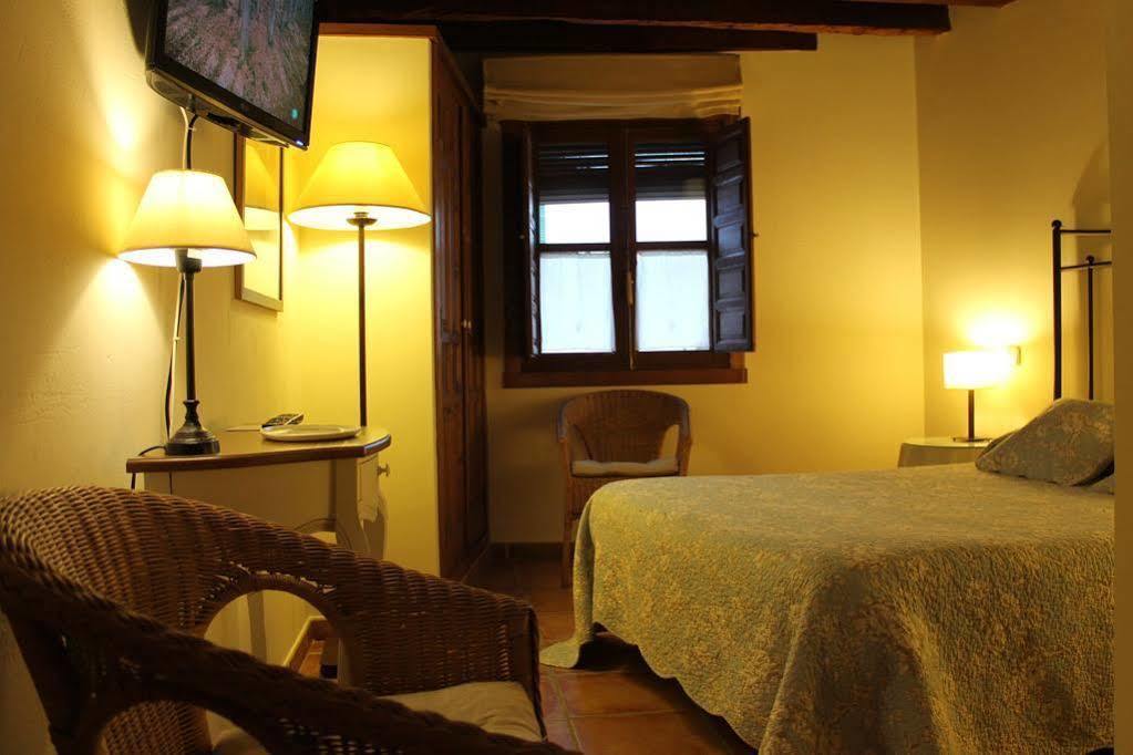 Hostal Rural Luna Y Hostal Rural Lunaposada Candeleda Dış mekan fotoğraf